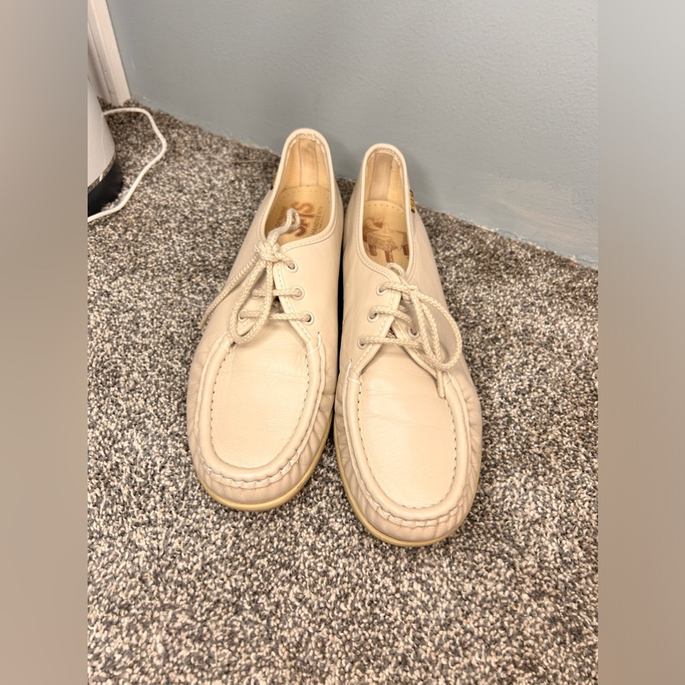 Handsewn SAS Siesta Premium Leather Lace Up Shoe